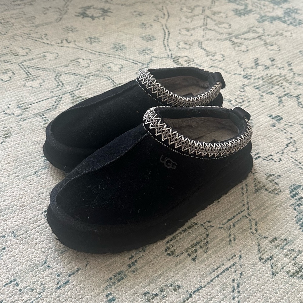 UGG Black Tazz Platform slides